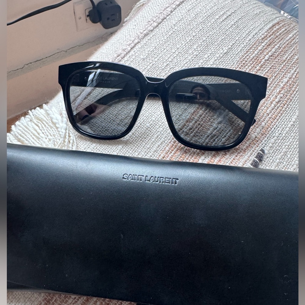 SAINT LAURENT SL M40 Black/Grey 54/18/140 women Sunglasses - Picture 2 of 6